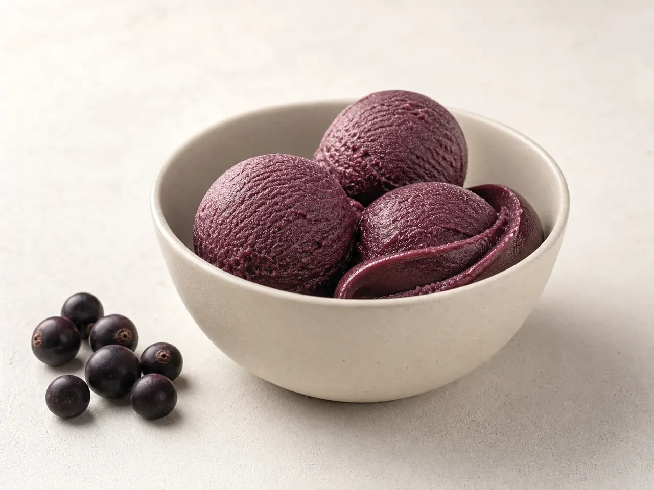 Açaí frozen dessert made with Nutrifena ingredients